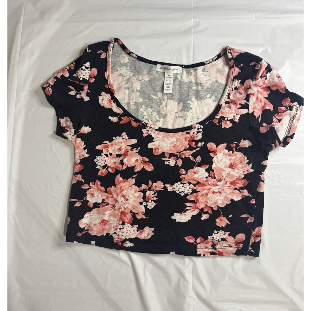 Two Flower Crop Top Shirt Size Medium
